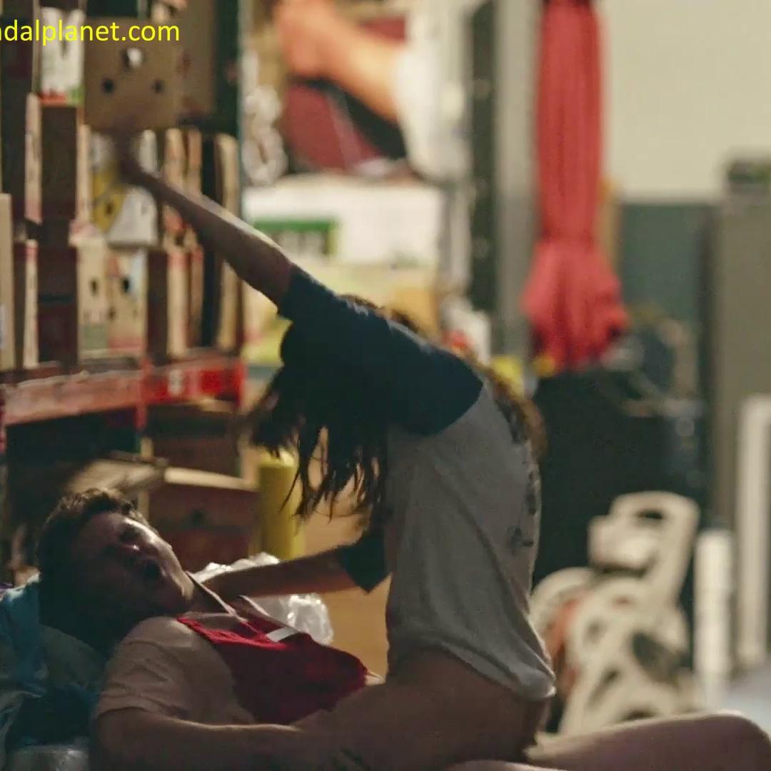 Frankie Shaw Nude Sex Scene In Smilf Series FREE VIDEO