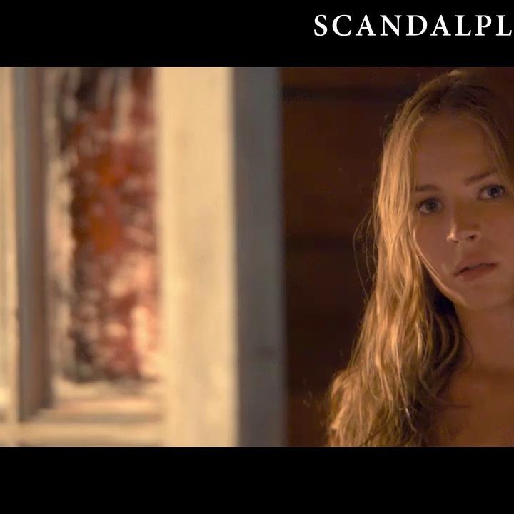Britt Robertson Nude & Hot Pics And Sex Scenes Compilation