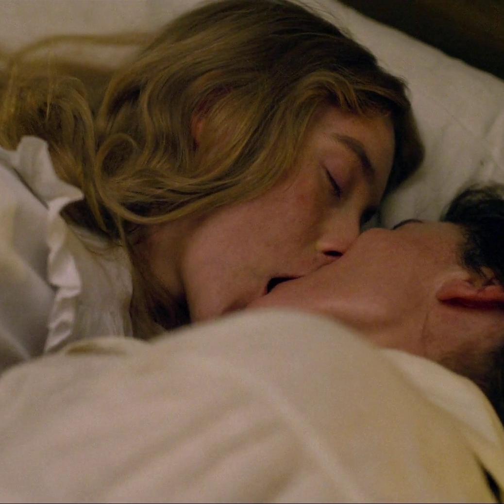 Kate Winslet Nude and Explicit Sex Scenes Collection