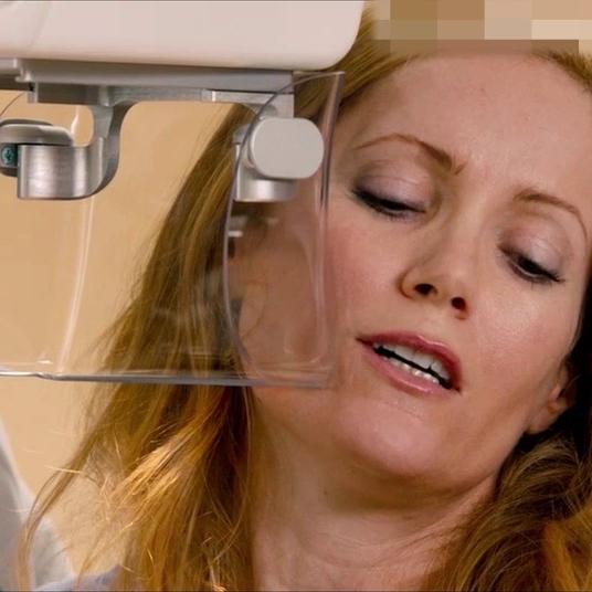Leslie Mann Nude & Sexy Collection (84 s)