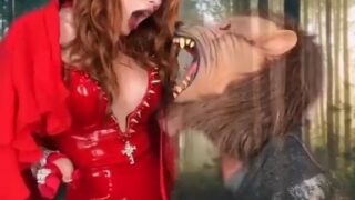 Bella Thorne Looks Hot On Halloween (18 New )