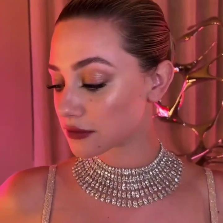 Lili Reinhart Displays Her Sexy Tits at the Giorgio Armani “One Night in Venice” Fashion Show in Venice
