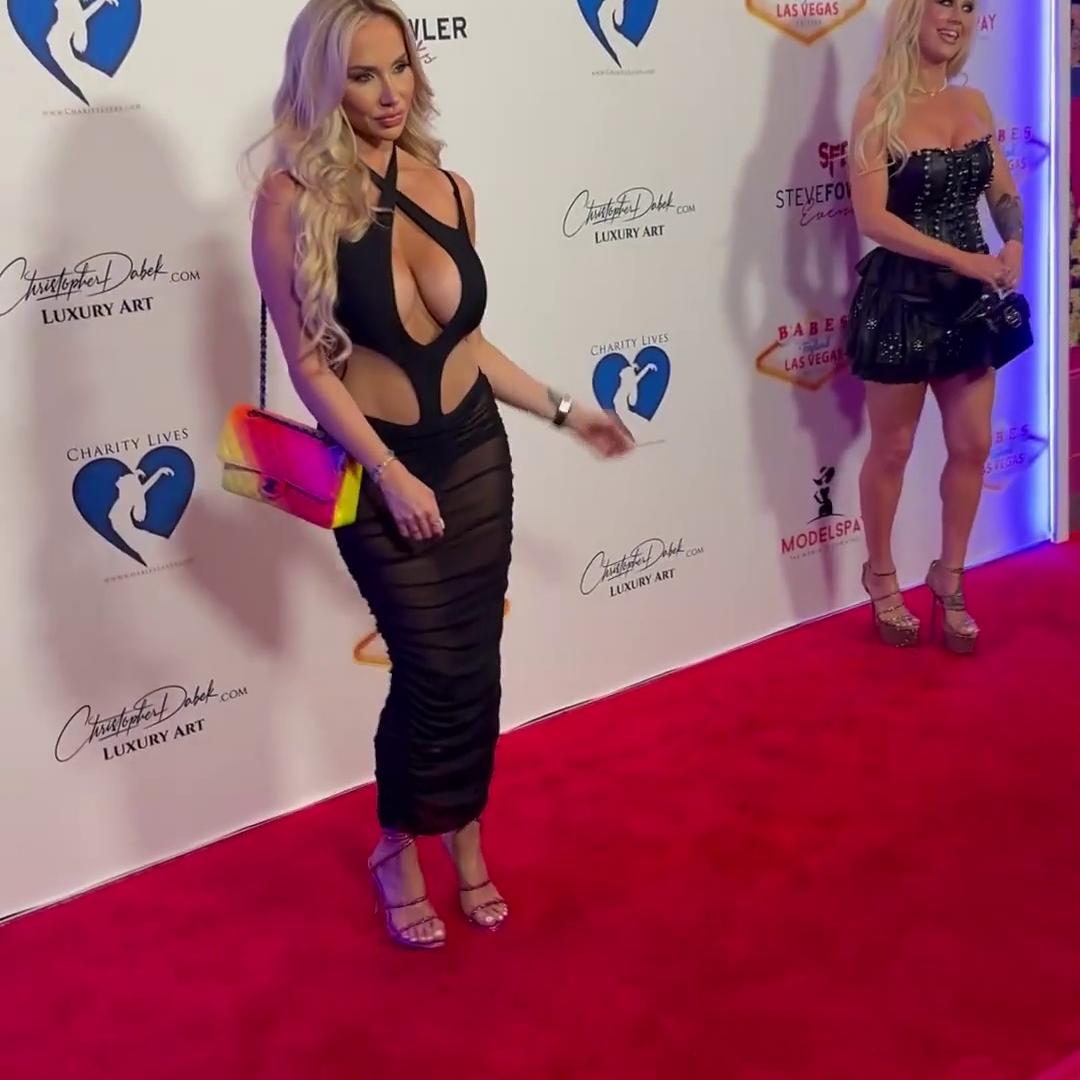 Busty Claudia Fijal Arrives at the Babes In Toyland Event