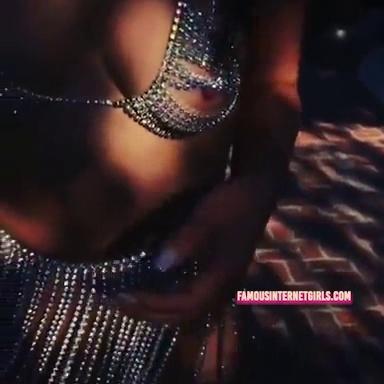 YESJULZ Nip slips and see through