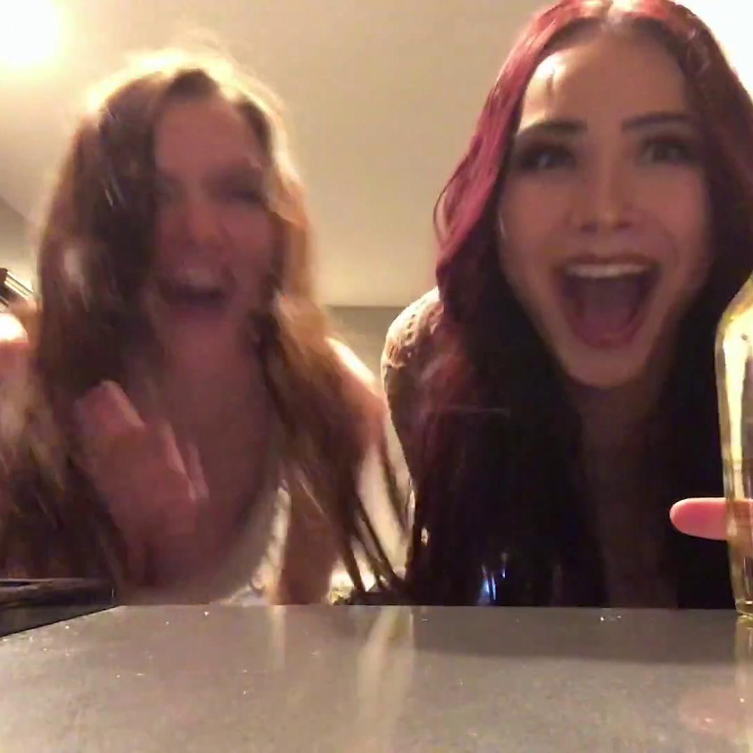 Ally Hardesty Drunk Twerking (1 vid)