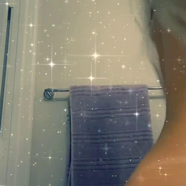 Elle Cee Snapchat Premium Nude Video  Nudes