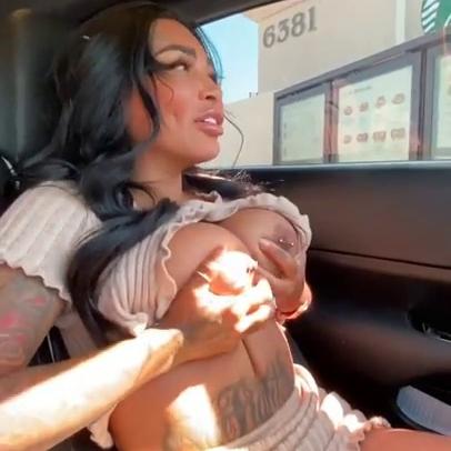 Brittanya Razavi Public Car Masturbating Onlyfans Porn Video Leaked Nudes