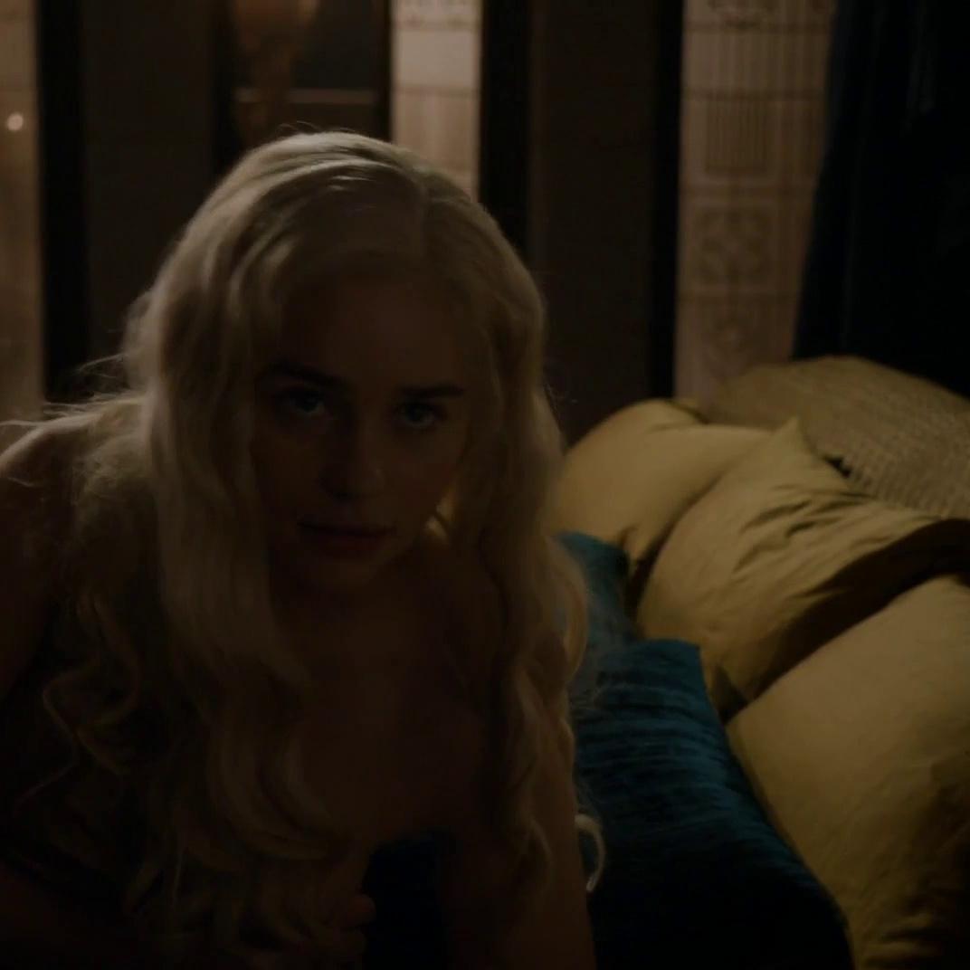 Emilia Clarke Topless Game of Thrones