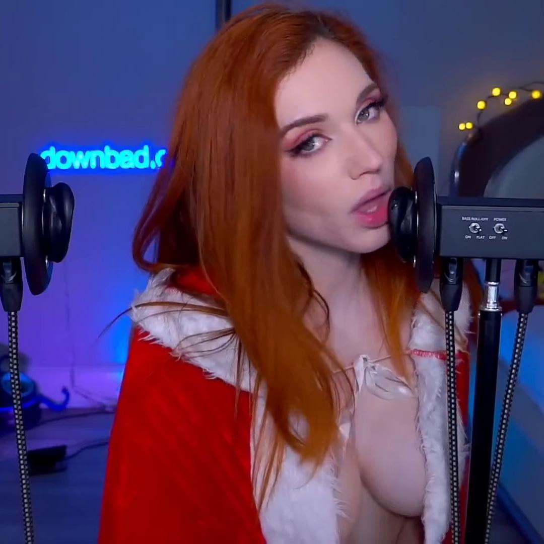 Amouranth Ear Licking ASMR Onlyfans Video Leaked