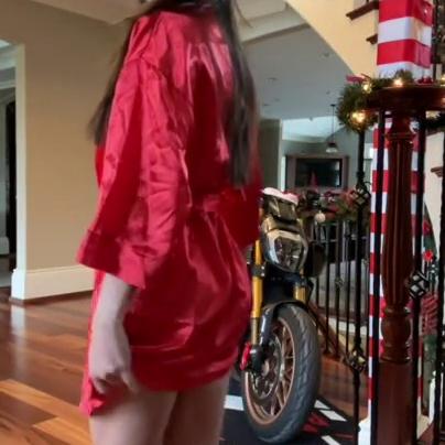 Christina Khalil Sexy Christmas Spirit Onlyfans Video Leaked