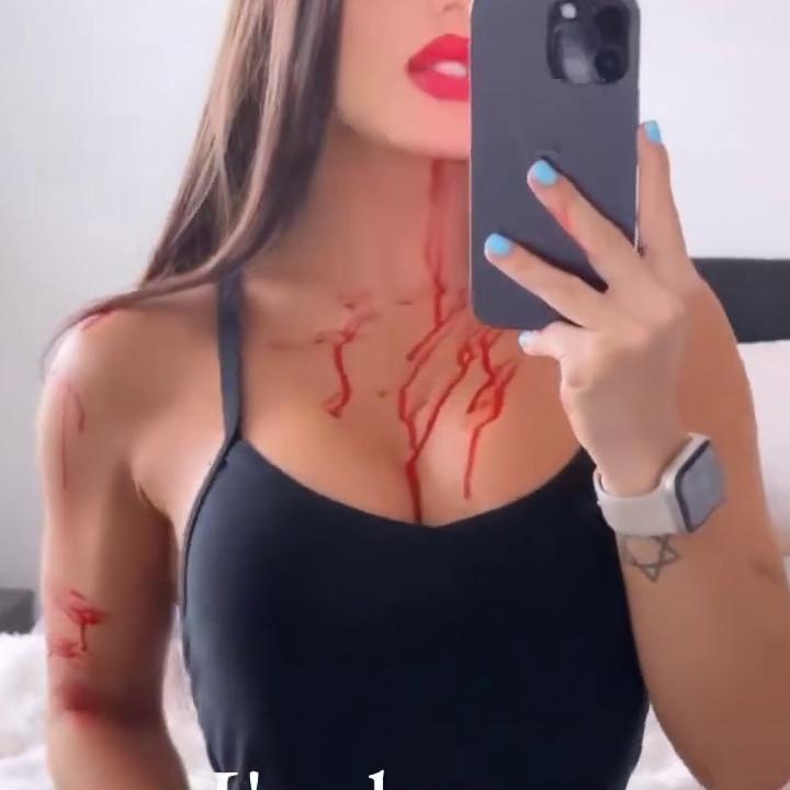 Giovanna Eburneo Bodysuit Zombie Cosplay Video Leaked