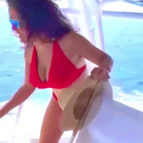 Salma Hayek Sexy