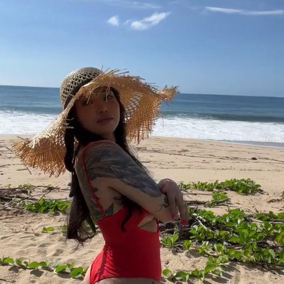 Bella Poarch Sexy Bikini Beach Video Leaked