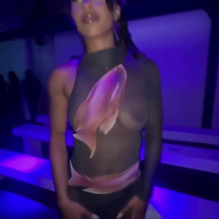 IAMDDB Shows Off Her Nude Pierced Tits at the David Koma Fashion Show   – OnlyFans