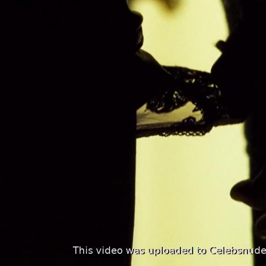 Monica Bellucci in Shoot ‘Em Up (2007) scene 2 Sex Scene