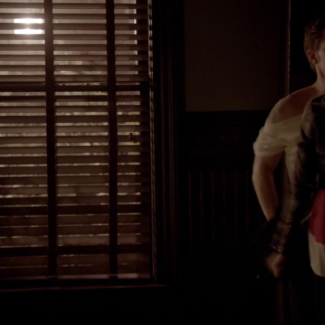 Candice Accola , Nina Dobrev Vampire Diaries (2009) Sex Scene