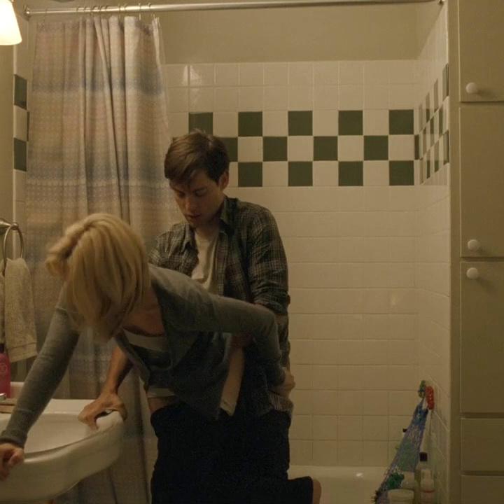 Elizabeth Banks Details (2011) Sex Scene