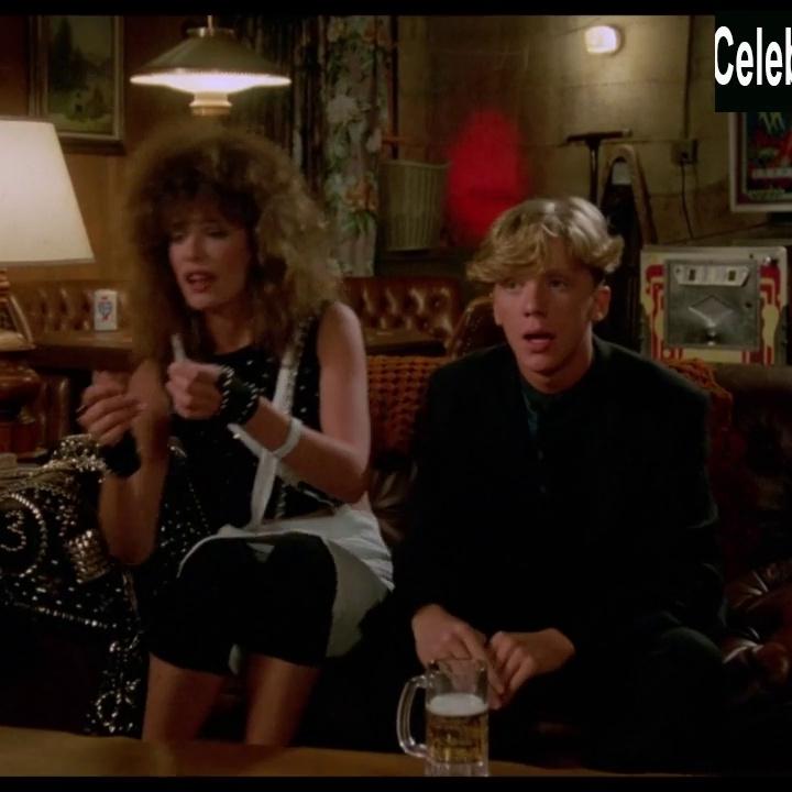 Kelly LeBrock in Weird Science (1985) Sex Scene
