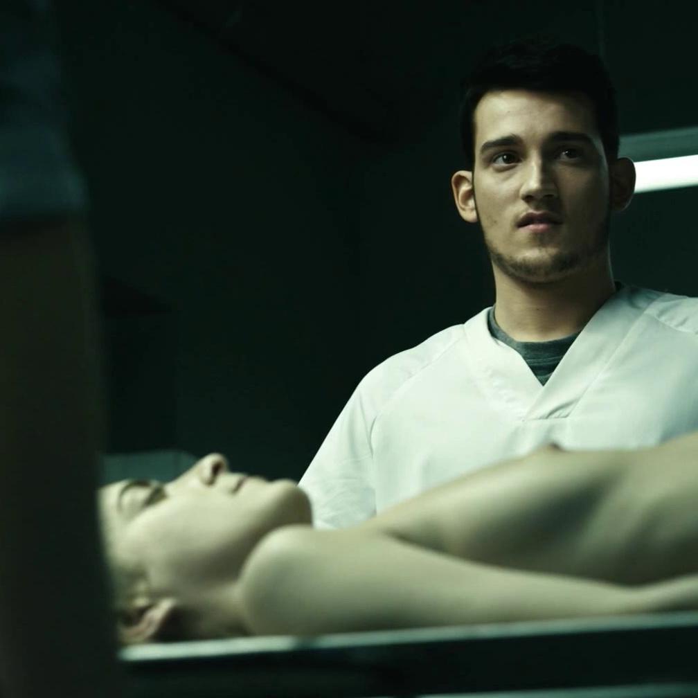 Alba Ribas El cadaver de Anna Fritz (2015) Sex Scene