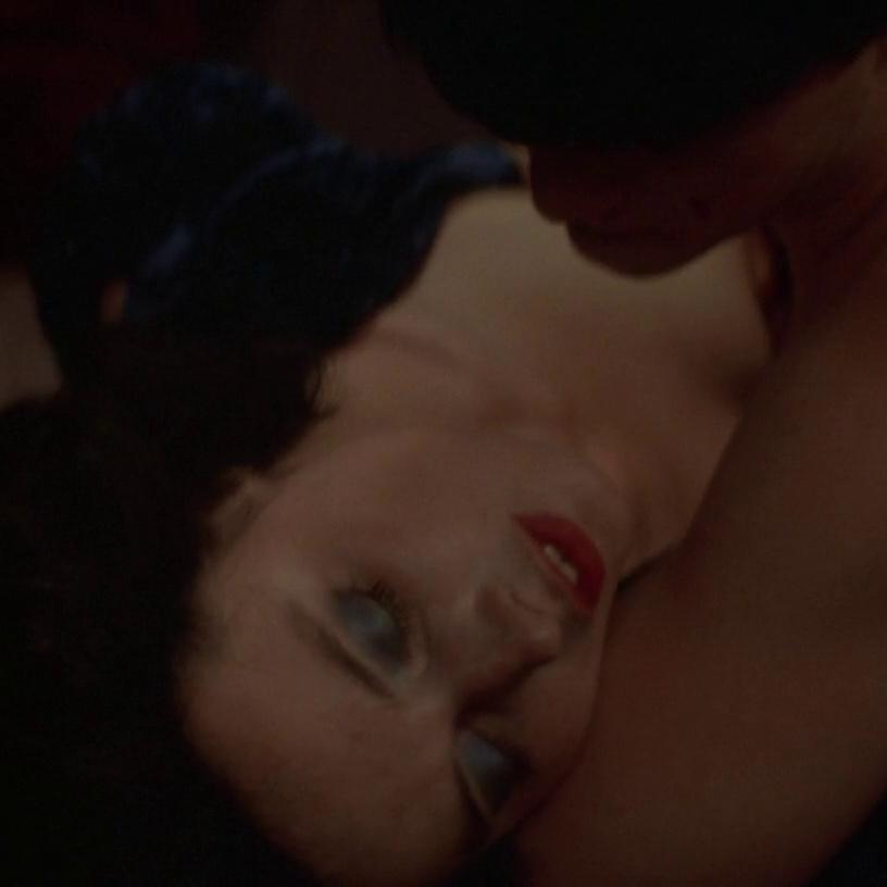 Isabella Rossellini Blue Velvet (1986) Sex Scene