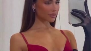 Madison Beer Flaunts Her Slender Figure at the LA Premiere of “Spider-Man: No Way Home”