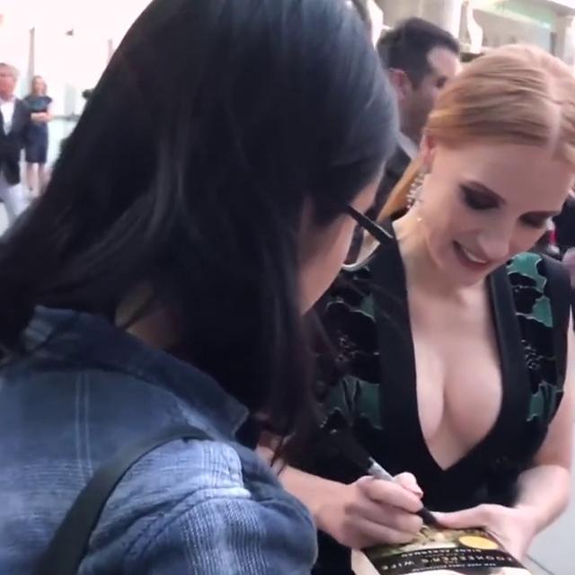 Jessica Chastain Nude & Sexy Collection