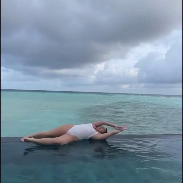 Demi Lovato Enjoys Her Vacation in The Maldives