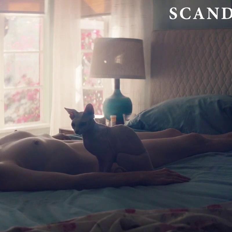 Julianne Moore Naked Scene from ‘Gloria Bell’
