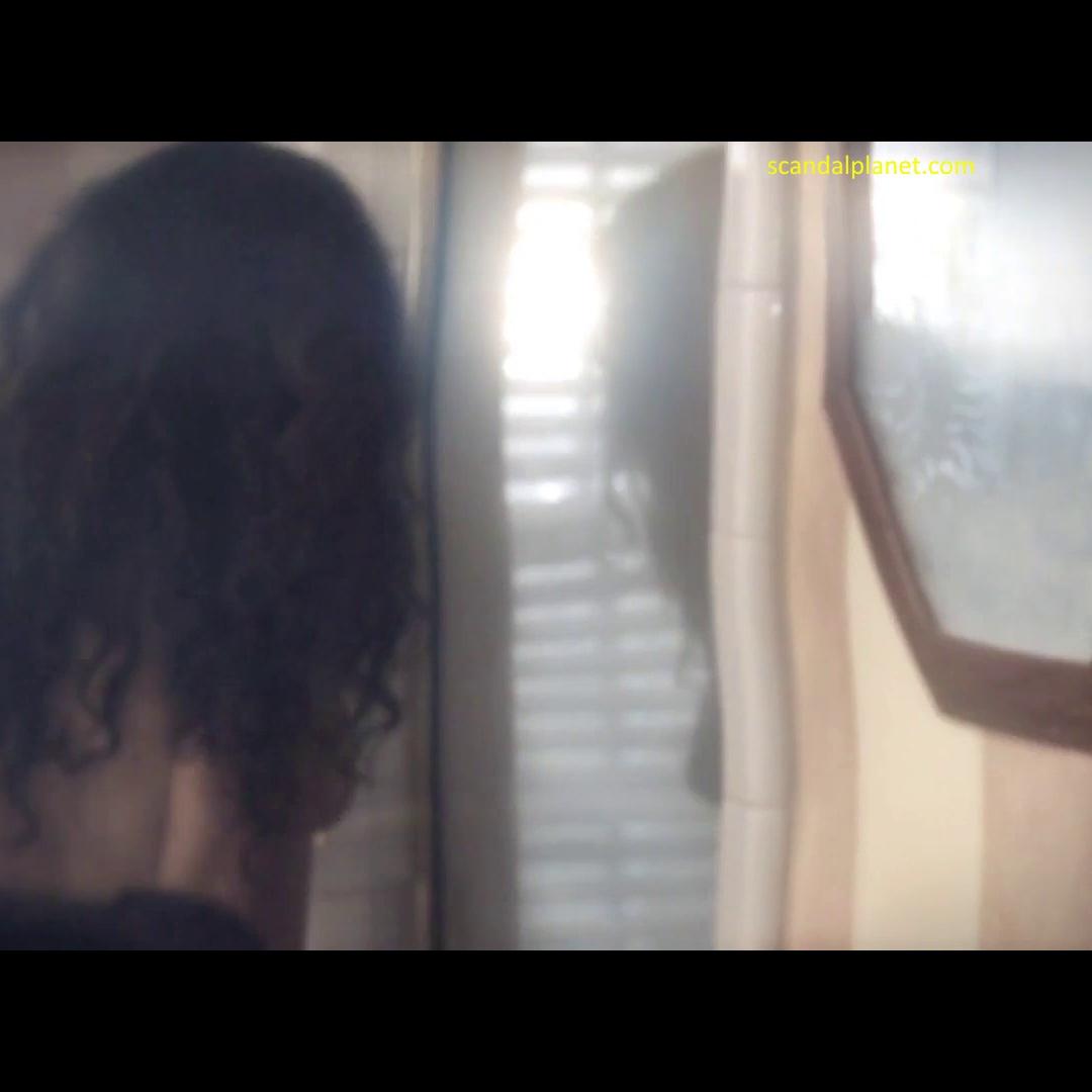 Dania Ramirez Nude Butt In Lycan Movie FREE VIDEO
