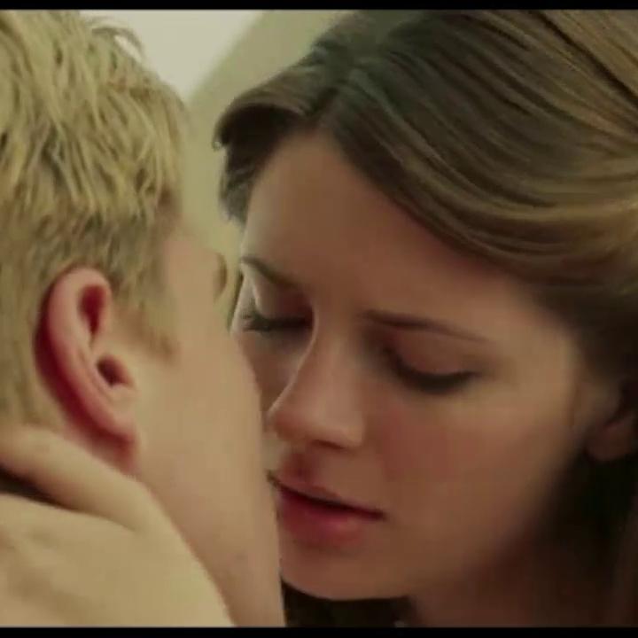 Mischa Barton Nude Sex Scene In Closing The Ring Movie FREE VIDEO