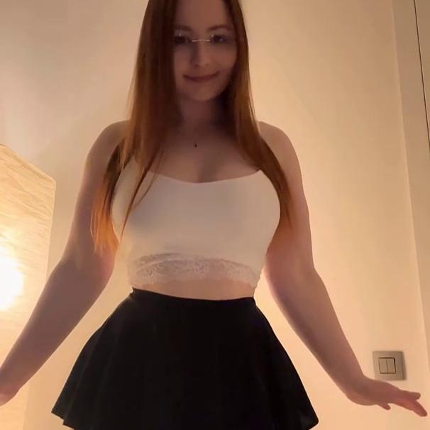 Vladislava_661 Topless Titty Tease Onlyfans Video Leaked